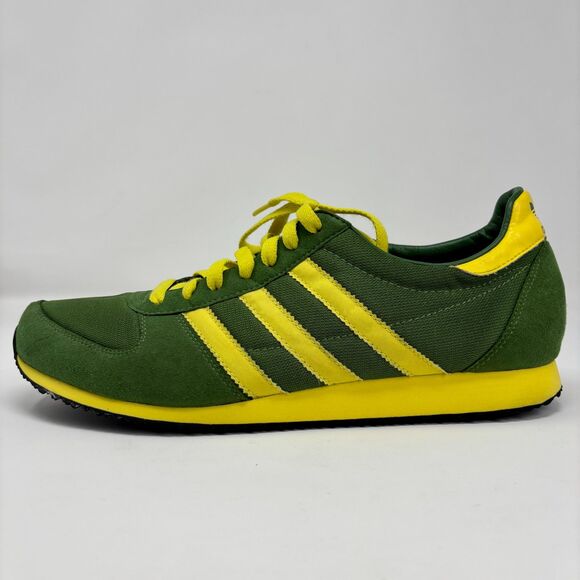 Vintage Adidas Shoes Mens 11 Green Yellow Retro Runner Soccer Sneaker 00s 016694 - Picture 1 of 9